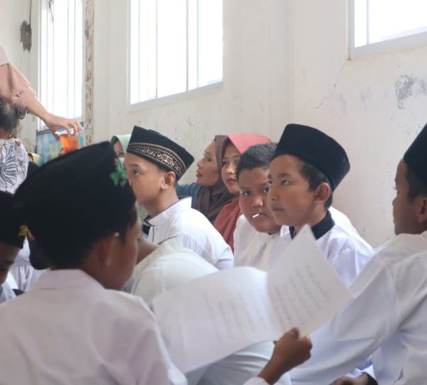 Pendidiakan & Pelatihan